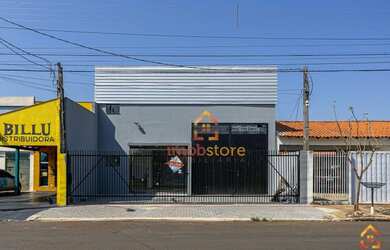 Imagem: O depósito possui 4 Vagas na garagem, 200m² de Área, Imóvel