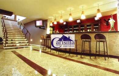 Imagem: O depósito possui 5 Vagas na garagem, 448m² de Área e está