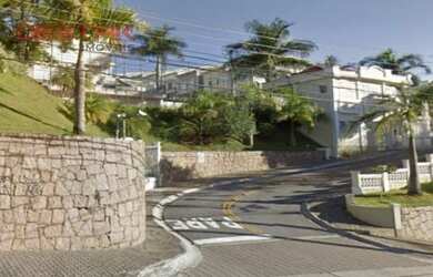 Imagem: A casa em condomínio possui 3 Dormitórios, 2 Banheiros, 2