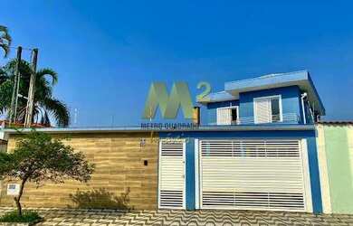 Imagem: A casa possui 4 Dormitórios, 1 Banheiro, 4 Vagas na garagem