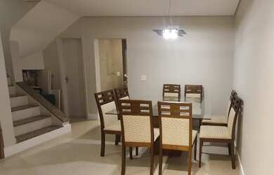 Imagem: A casa em condomínio possui 3 Dormitórios, 3 Banheiros, 2