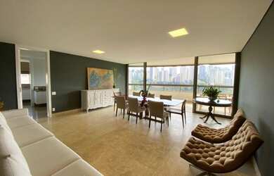 Imagem: O apartamento possui 4 Dormitórios, 4 Banheiros, 4 Vagas na