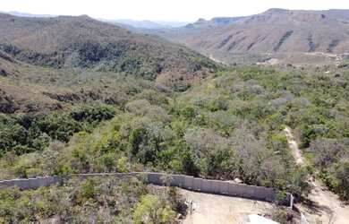 Imagem: O terreno está localizado em Alto Paraíso de Goiás, GO à