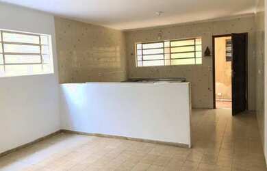 Imagem: A casa possui 2 Dormitórios, 1 Banheiro e 93m² de Área e