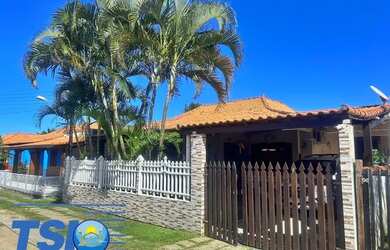 Imagem: A casa possui 2 Dormitórios, 2 Banheiros, 1 Vaga na garagem