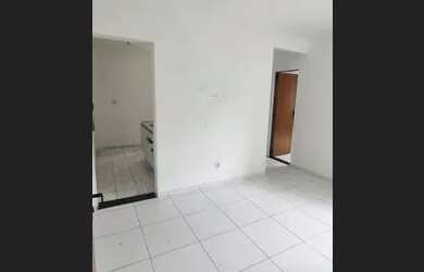 Imagem: O apartamento possui 2 Dormitórios, 1 Banheiro, 2 Vagas na