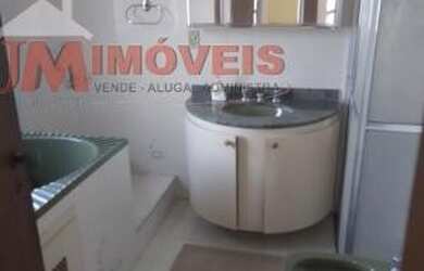 Imagem: O apartamento possui 3 Dormitórios, 1 Banheiro, 2 Vagas na