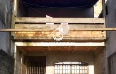 Imagem: A casa possui 3 Dormitórios, 2 Banheiros, 3 Vagas na garagem