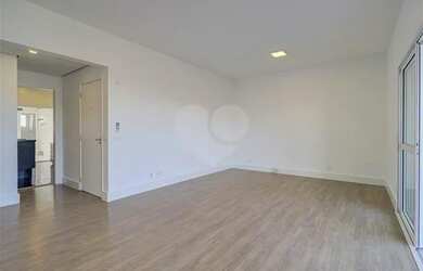 Imagem 5: Andar alto, vista expetacular e ao lado do metrô Campo Belo