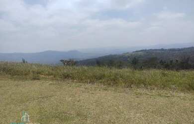 Imagem: O terreno possui 783m² de Área e está localizado em Quintas