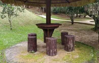 Imagem 5: Sítio Mangaratiba. PiscinaeChurrasqueira