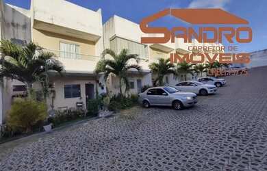 Imagem: A casa possui 3 Dormitórios, 3 Banheiros, 2 Vagas na garagem