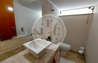 Imagem 8: Casa alto padrão à venda em condomínio de alto padrão