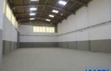 Imagem: O depósito possui 675m² de Área e está localizado em Votuparim