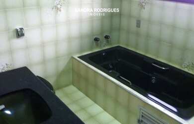 Imagem 16: Casa de Condomínio com 4 Suítes à Venda em Arujazinho I, 600 m²