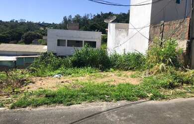 Imagem: O terreno possui 200m² de Área e está localizado em Chácaras