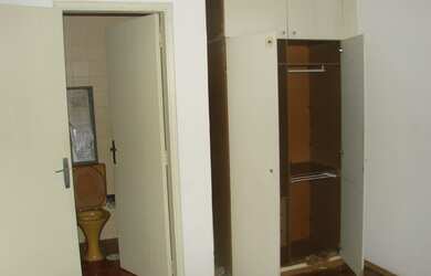 Imagem: O apartamento possui 1 Dormitório, 1 Banheiro, 1 Vaga na garagem