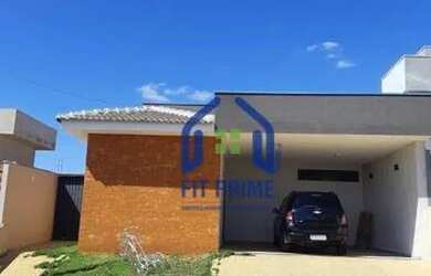 Imagem: A casa em condomínio possui 3 Dormitórios, 3 Banheiros, 4