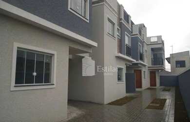 Imagem: A casa em condomínio possui 3 Dormitórios, 2 Banheiros, 1