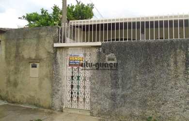 Imagem: A casa possui 3 Dormitórios, 2 Banheiros, 150m² de Área e