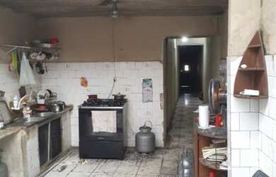 Imagem 3: Casa com Terreno medindo 4,50 frente por 37 fundos, Pedro Alvares Cabral