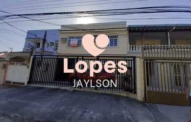 Imagem: A casa possui 5 Dormitórios, 2 Banheiros, 5 Vagas na garagem