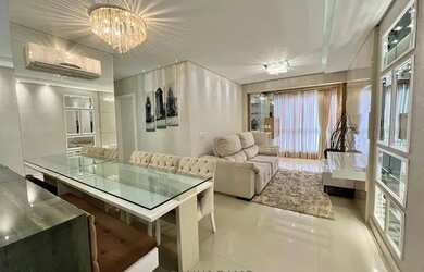 Imagem: O apartamento possui 2 Dormitórios, 2 Banheiros, 2 Vagas na