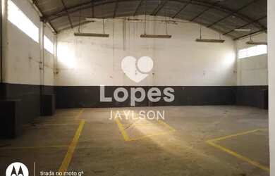 Imagem: O depósito possui 600m² de Área e está localizado em Irajá