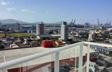 Imagem: O apartamento possui 3 Dormitórios, 2 Banheiros, 3 Vagas na