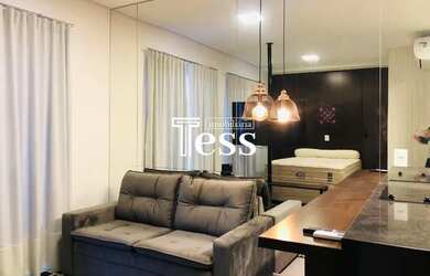 Imagem: O apartamento possui 1 Dormitório, 1 Banheiro, 1 Vaga na garagem