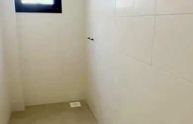 Imagem 9: Apartamento novo de frente