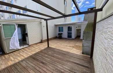 Imagem: O apartamento possui 2 Dormitórios, 1 Banheiro e 1 Vaga na