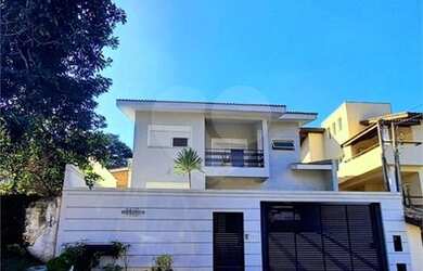 Imagem: A casa em condomínio possui 3 Dormitórios, 5 Banheiros, 4