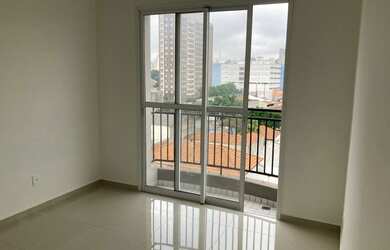 Imagem: O apartamento possui 3 Dormitórios, 1 Banheiro, 2 Vagas na