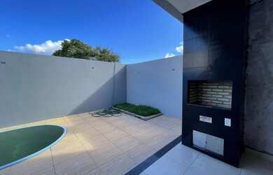 Imagem: A casa possui 3 Dormitórios, 4 Banheiros, 4 Vagas na garagem