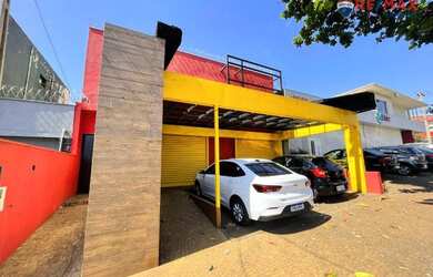 Imagem: O depósito possui 2 Vagas na garagem e 116m² de Área e está