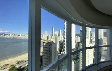 Imagem: O apartamento possui 3 Dormitórios, 3 Banheiros, 3 Vagas na