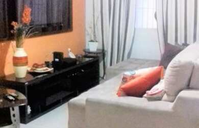 Imagem: A casa possui 2 Dormitórios, 2 Banheiros, 1 Vaga na garagem