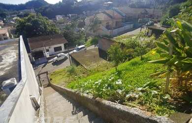 Imagem 2: Casa de Alvenaria no bairro Garcia, nas imediações da Souza Cruz Cadore...