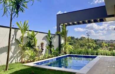 Imagem: A casa em condomínio possui 3 Dormitórios, 5 Banheiros, 4