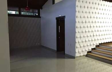 Imagem: A casa possui 5 Dormitórios, 5 Banheiros, 5 Vagas na garagem