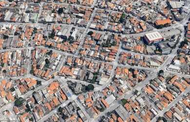 Imagem: O terreno possui 400m² de Área e está localizado em Vila