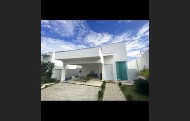 Imagem: A casa em condomínio possui 3 Dormitórios, 4 Banheiros, 2