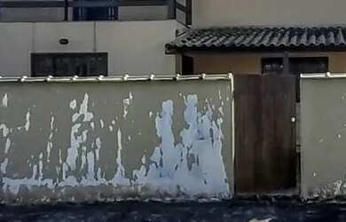 Imagem: A casa em condomínio possui 4 Dormitórios, 5 Banheiros e 100m²