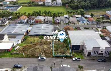 Imagem: O terreno possui 375m² de Área e está localizado em Flores
