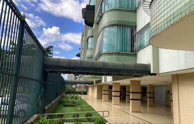 Imagem 3: Maravilhoso apt. de dois quartos no Cruzeiro novo todo reformado no porcelanato...