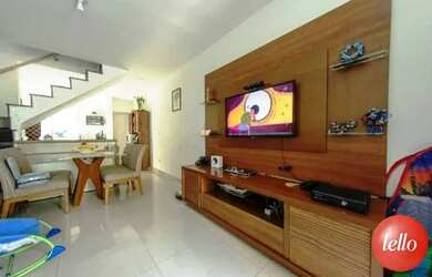 Imagem: A casa possui 3 Dormitórios, 4 Banheiros, 2 Vagas na garagem