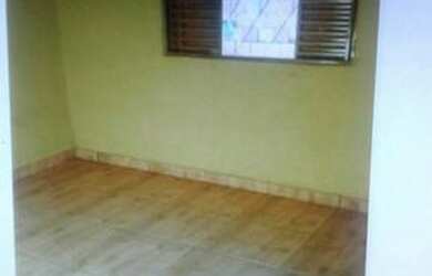 Imagem: A casa para alugar possui 3 Dormitórios, 3 Vagas na garagem