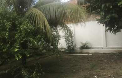 Imagem: A casa possui 4 Dormitórios, 4 Banheiros, 3 Vagas na garagem