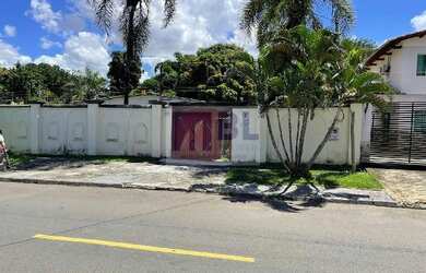 Imagem: O depósito possui 1 Vaga na garagem, 360m² de Área e está